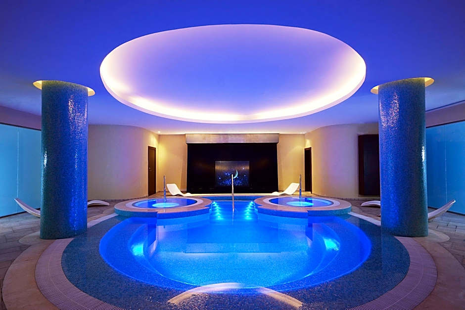 Le Meridien Pyramids Hotel & Spa