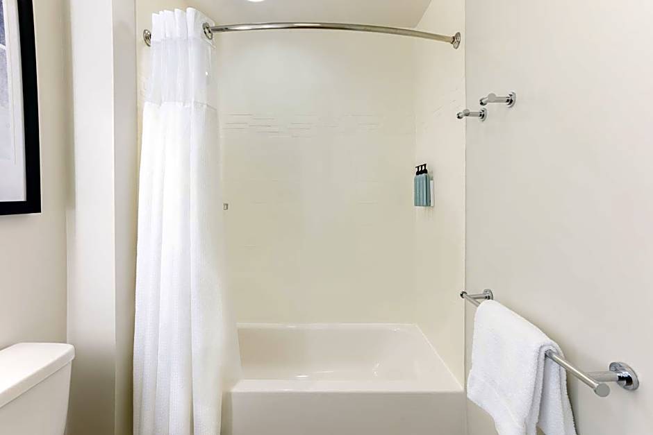 Residence Inn by Marriott Kansas City at the Legends