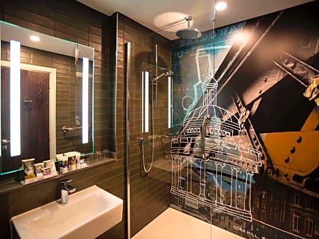 Superior twin room with 2 single beds