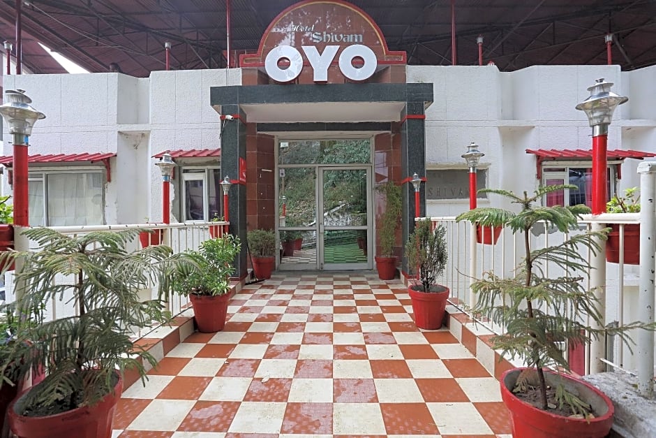 Oyo 8637 Shivam Hotel
