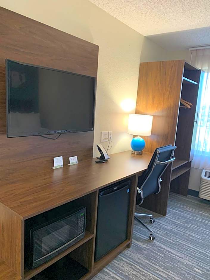 Sleep Inn & Suites California MD