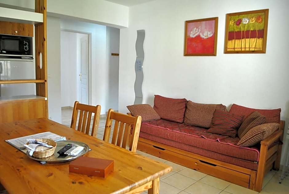 Le Hameau des Sources by Ateya