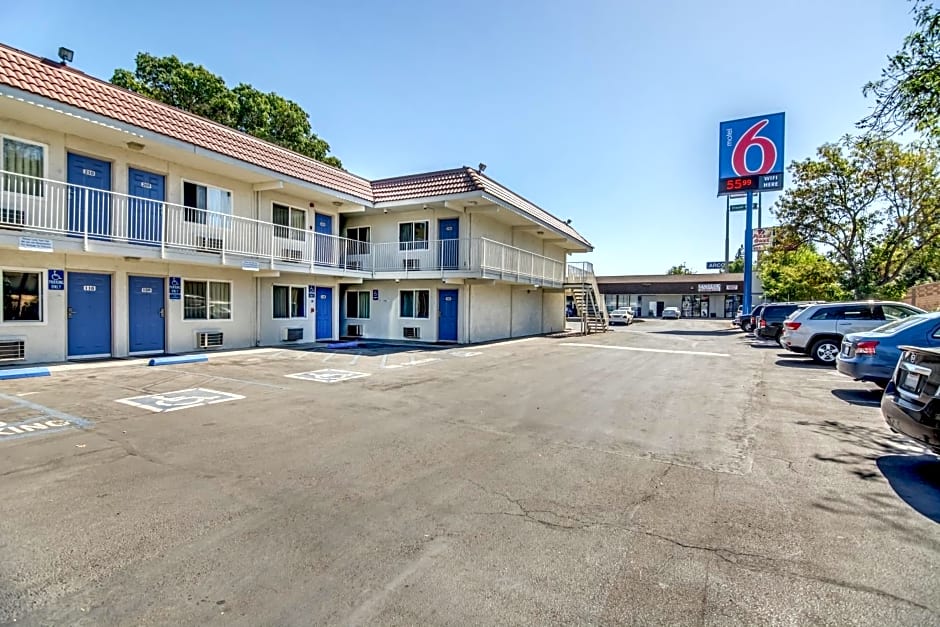 Motel 6-Stockton, CA - North