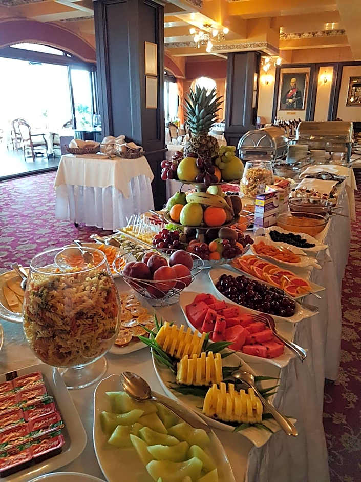 Hotel Palace Marina Dinevi