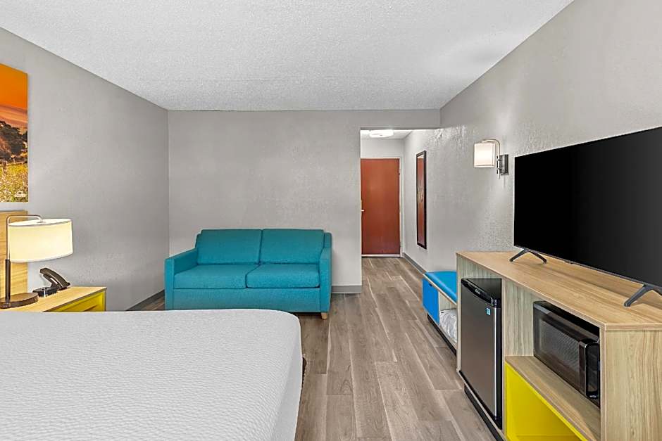 Days Inn by Wyndham Lisbon