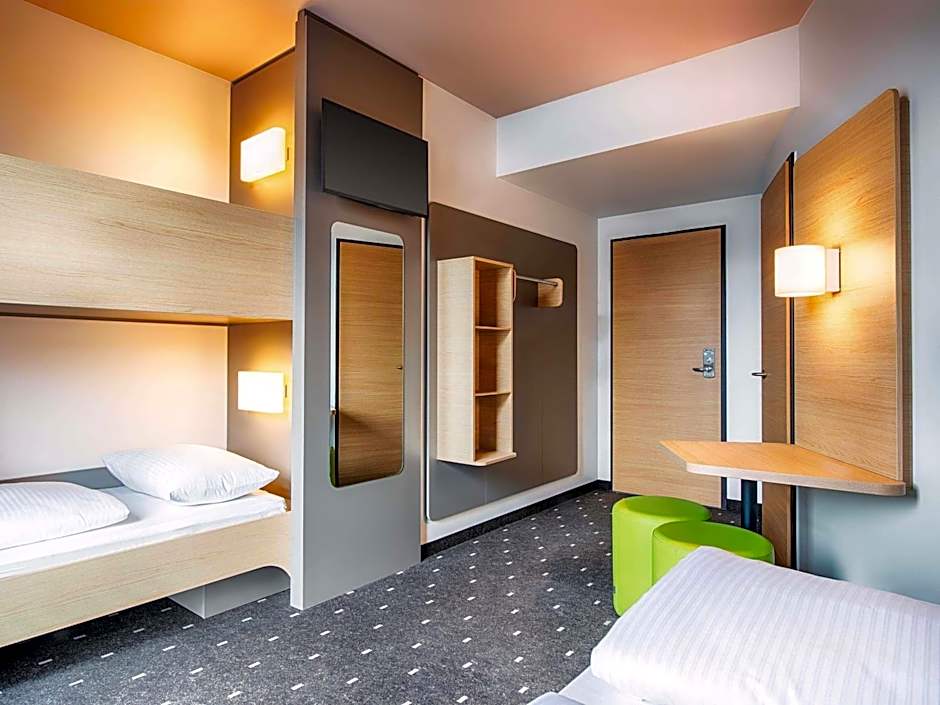 B&B Hotel Stuttgart-Neckarhafen