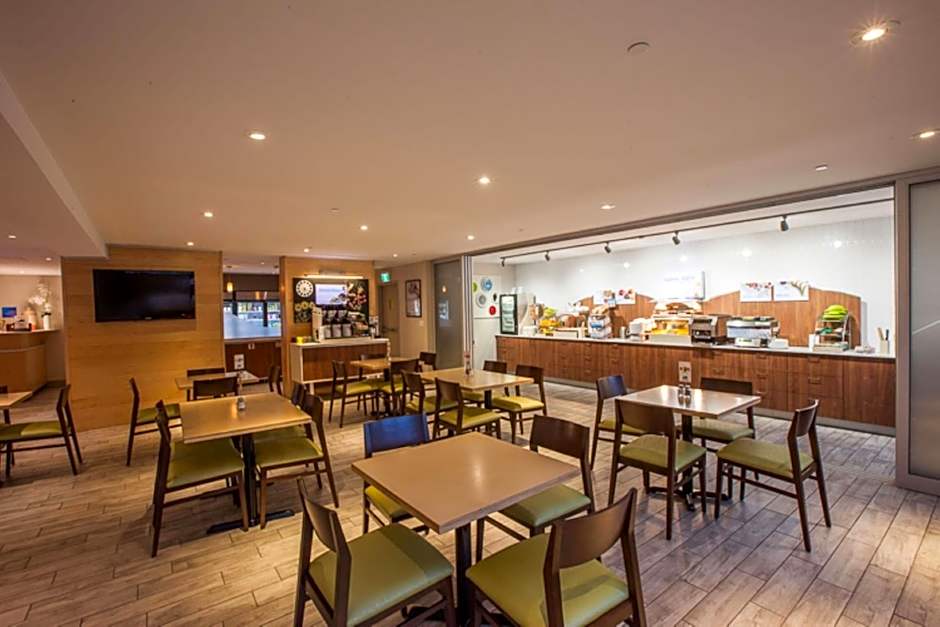 Holiday Inn Express Hotel & Suites Saint John Harbour Side By IHG