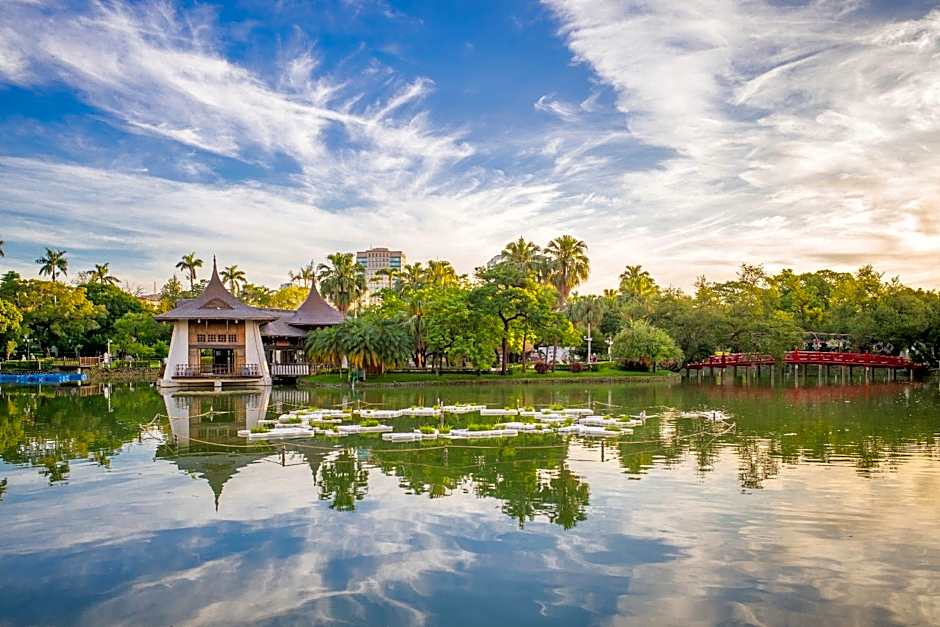 Fengjia JinRui Hotel