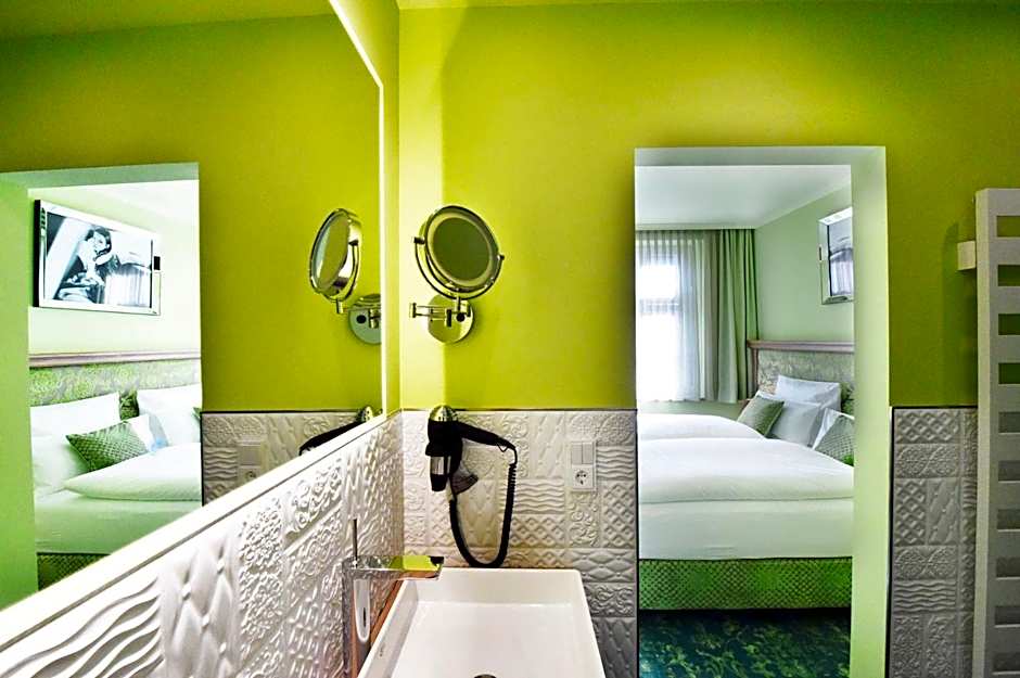 MOMENTS Boutique Hotel