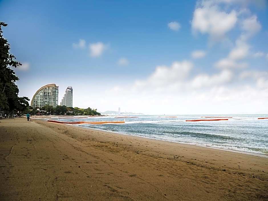 NorthPoint Pattaya Luxury Apartments GrandisVillas