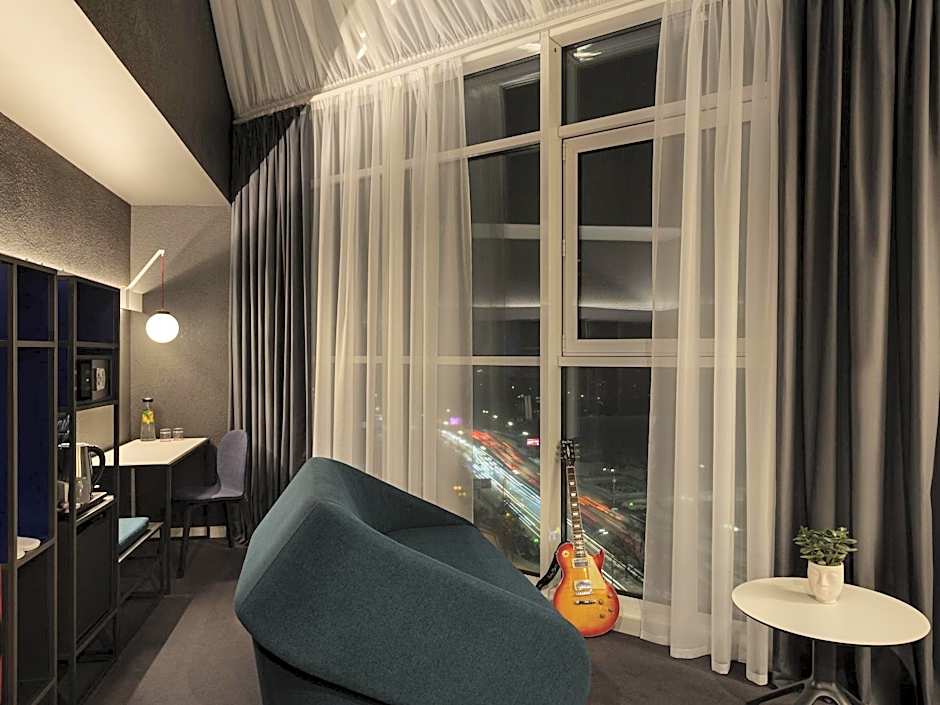 ibis Kyiv Beresteiska