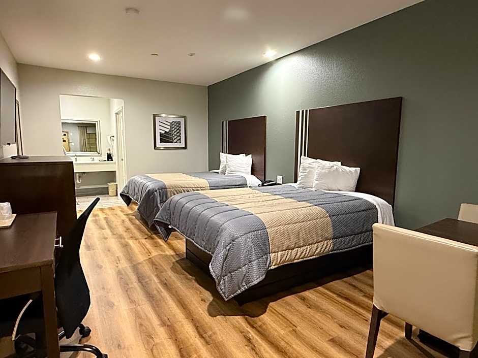 Scottish Inn & Suites - IAH Airport