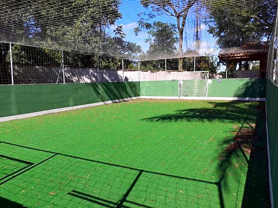 Apartamento TOP CLIMATIZADO em CRICIÚMA-SC - ótimo CUSTO-BENEFÍCIO - Cozinha completa - Cama Box - WiFI - Smart TV - Apps YouTube - NetFlix - Prime Vídeo - Garagem coberta - Portaria Digital 24h - Lugar sossegado e arborizado - Acomoda até 5 pessoas