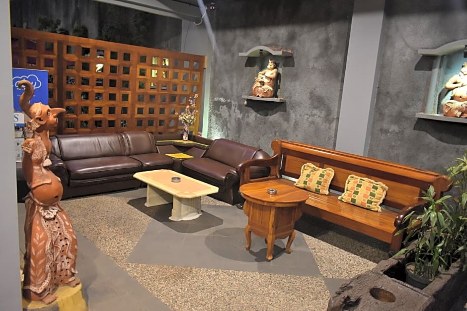 D'Fresh Guest House and Resto