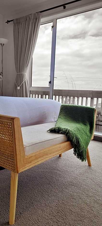 Kaka Point Spa Accommodation - Catlins