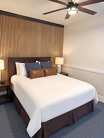 Queen Suite