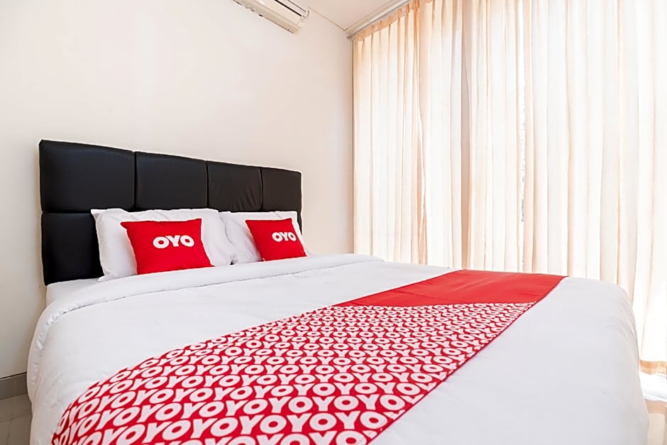 OYO 2001 Taman Dayu Villa Golf View