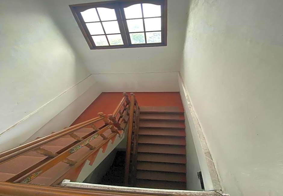 Hotel Candra Adigraha