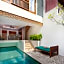Modern 1BR w/ pool near Petitenget Beach Seminyak