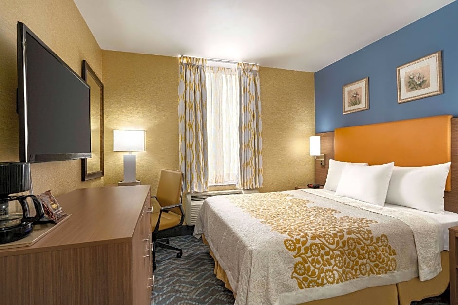 Days Inn by Wyndham Long Island City