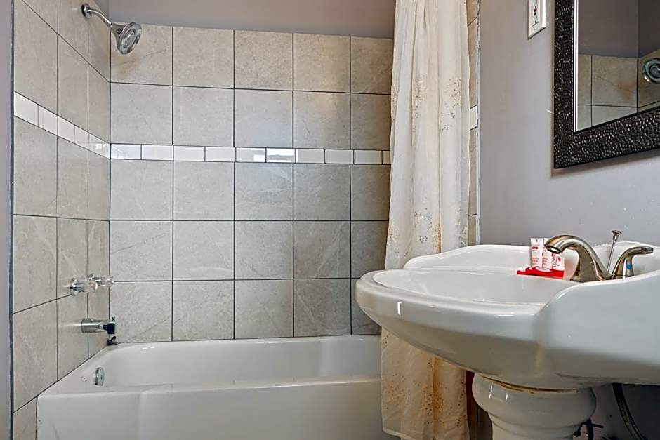 Hotel Bethel - Fort MacLeod, AB