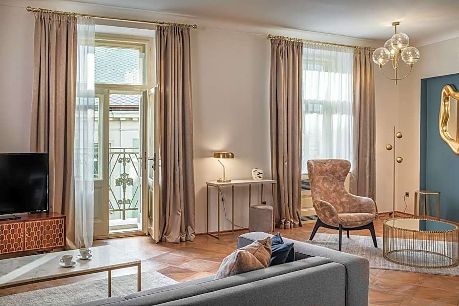 Golden Angel Suites by Adrez