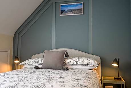 Double Room with Private External Bathroom