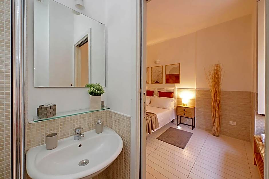 Opera Inn Suites - Rooms and Apartments