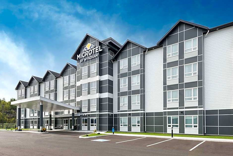 Microtel Inn & Suites by Wyndham Sudbury