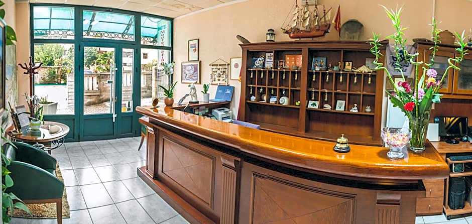 Hotel Montenegrino