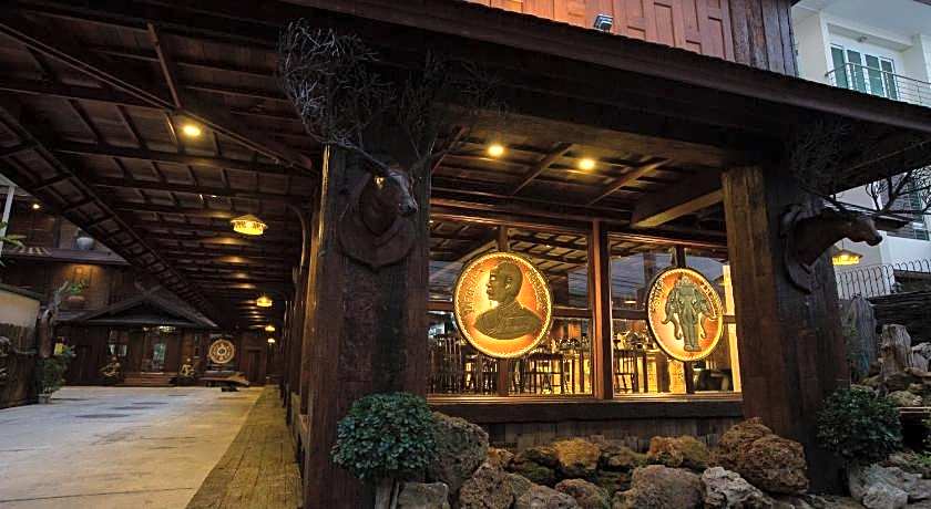 True Siam Rangnam Hotel