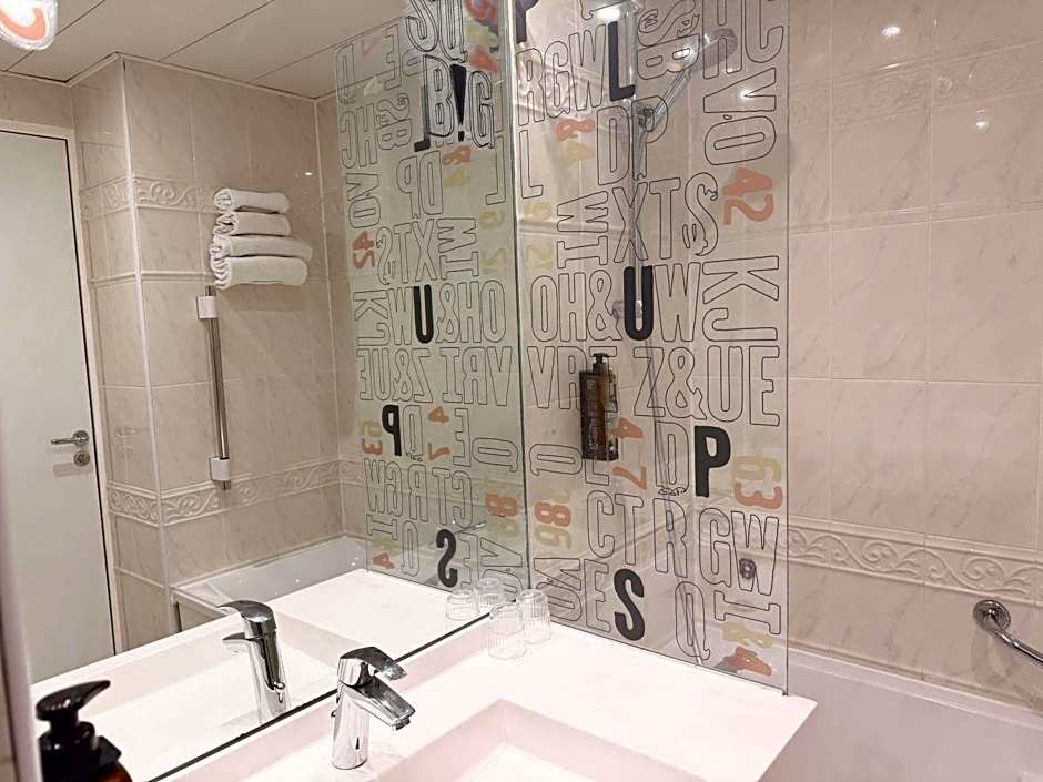 Ibis Styles Paris Tolbiac Bibliotheque
