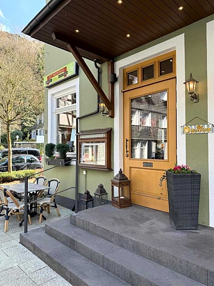 Hotel Alt Montjoie