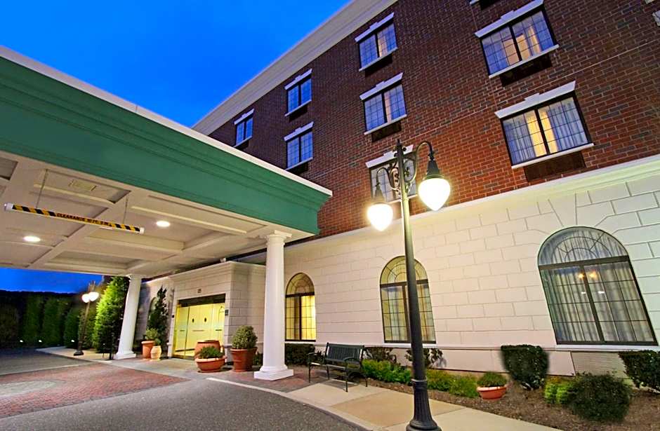 Hampton Inn By Hilton & Suites Rockville Centre, NY