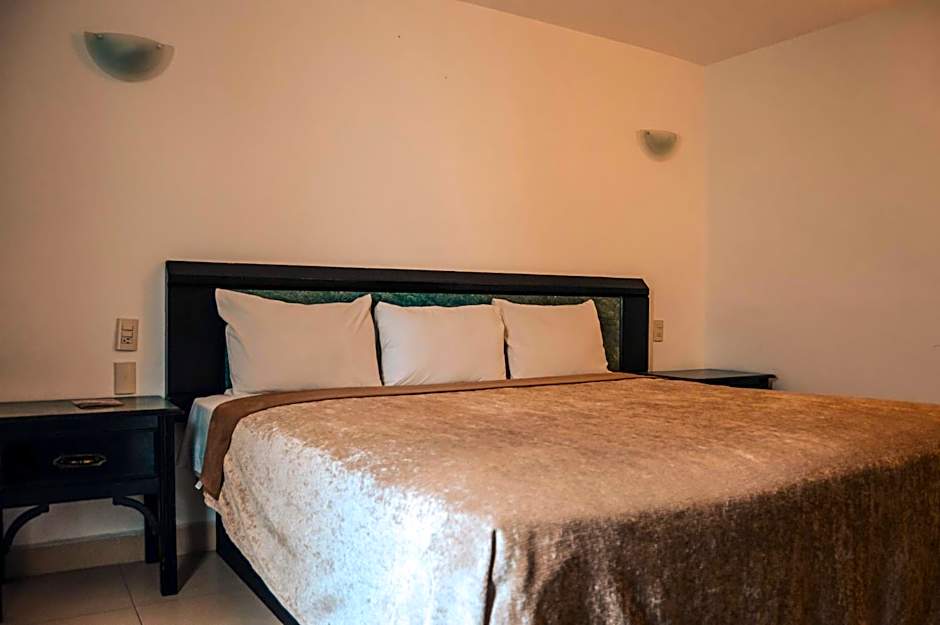 Hotel Latino