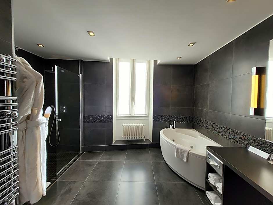 Hostellerie Du Chapeau Rouge