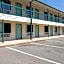 Econo Lodge Inn & Suites