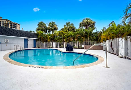 Motel 6 Fort Myers, FL