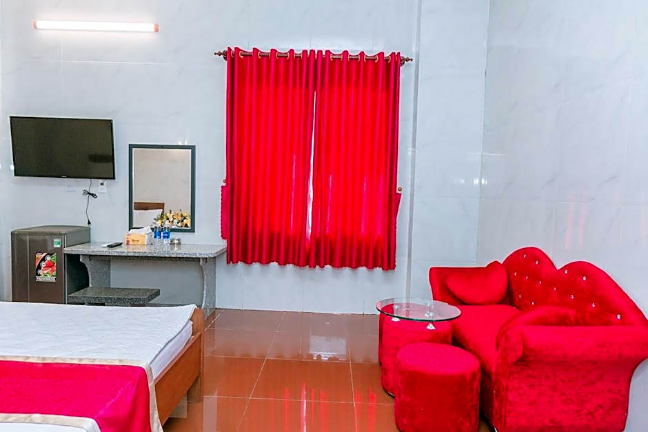 Khách sạn Ngọc Thủy LaGi