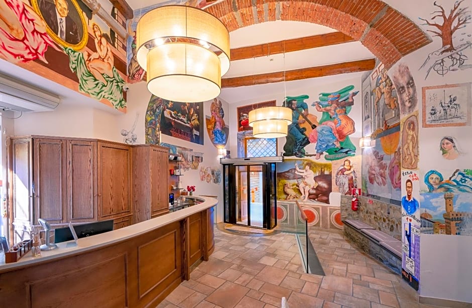 Hostel Archi Rossi
