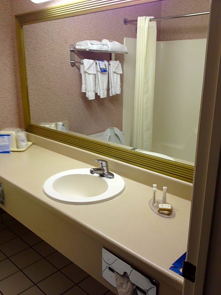 Baymont by Wyndham Midland Airport