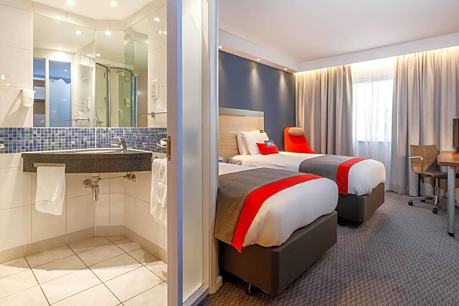 Holiday Inn Express Walsall M6 J10 By IHG