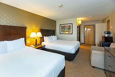 2 Queen Beds, Efficiency, Nonsmoking, Upgrade