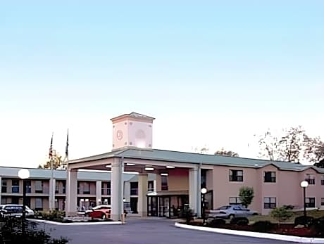 Executive Inn Opp