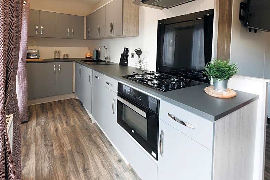 Black Bull Retreat, Barmston with Private Hot Tubs