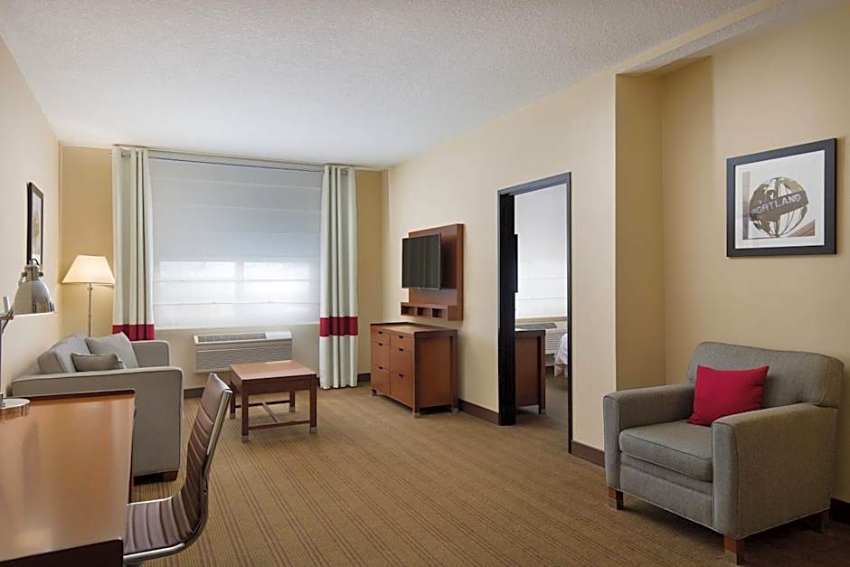 Four Points By Sheraton Portland East