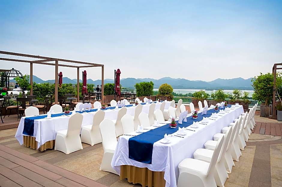 Xinqiao Hotel