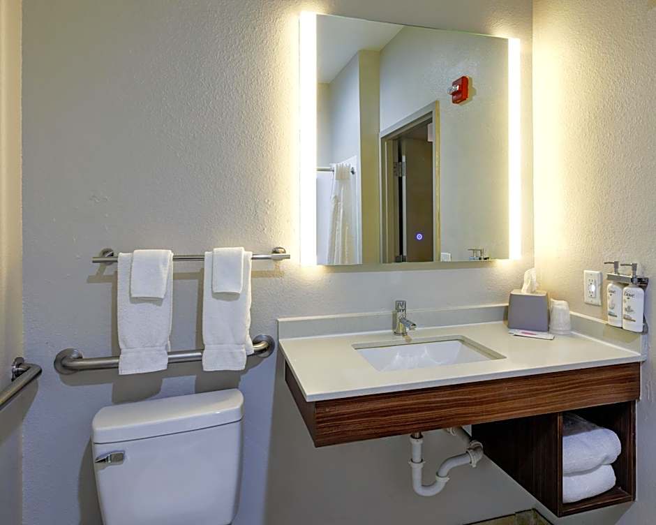 Holiday Inn Express & Suites Shelbyville Indianapolis by IHG