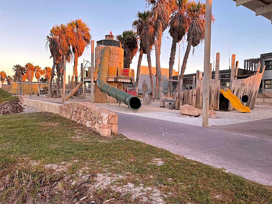 Shark Bay Seafront Apartments