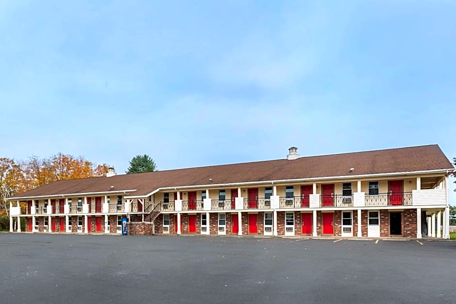 Econo Lodge Sturbridge